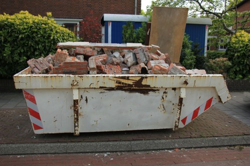 Bulk waste collection trucks in Bed Disposal neighborhood